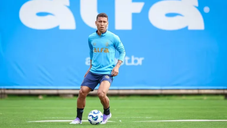 Marcos Rocha comemora reencontro com Felipão na chegada ao Grêmio e avisa: “Quero ganhar com você de novo”