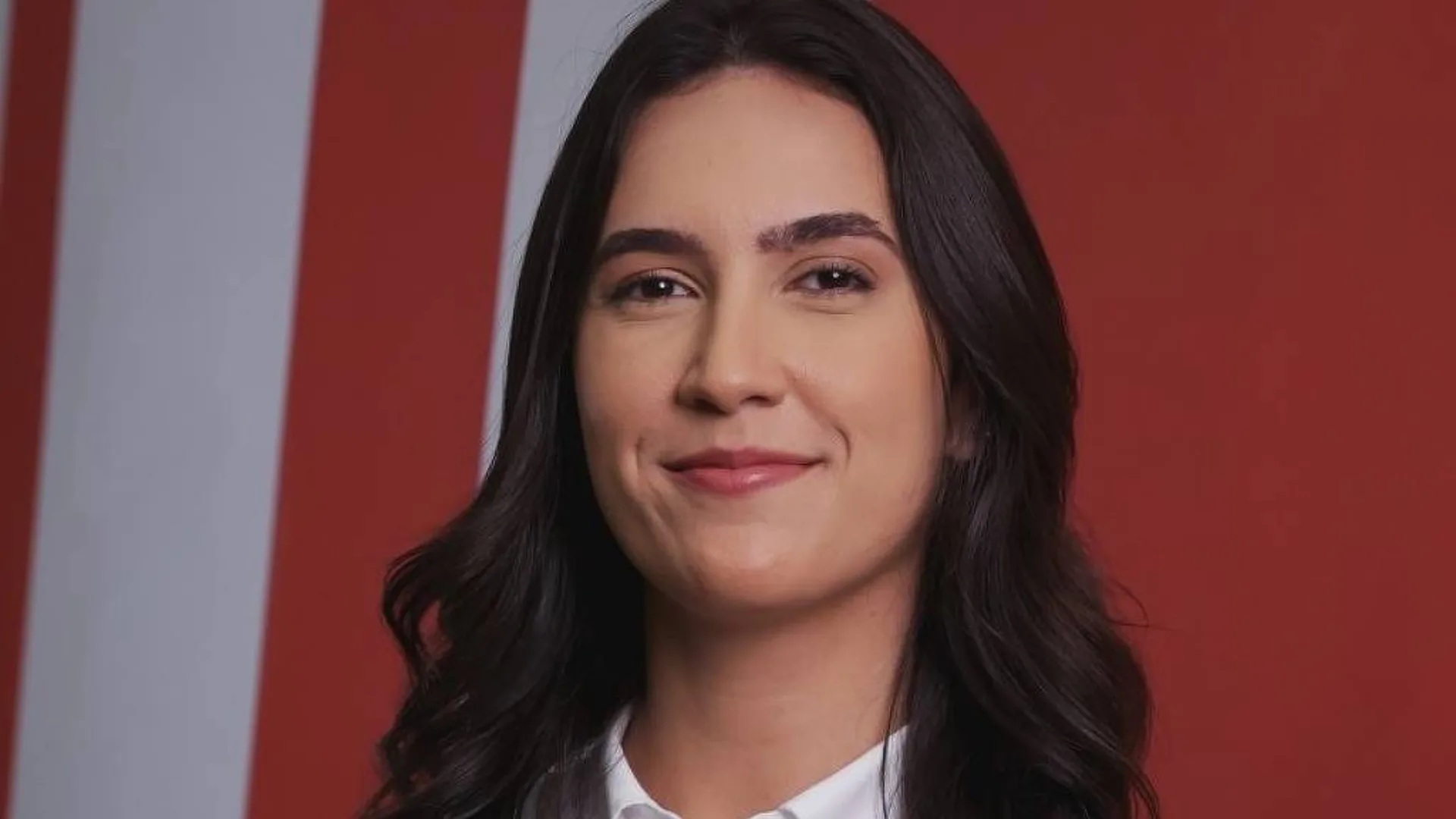 Mariana Spinelli deixa ESPN, aceita proposta da Globo e web elogia emissora: “Igual o Real Madrid”