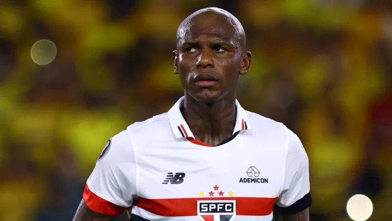 Muller alfineta Arboleda após eliminação do São Paulo na Copa do Brasil: “Palhaçada! Eu falei”