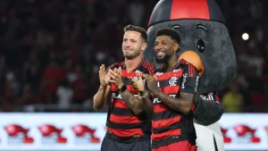 Muller aponta Flamengo como clube que melhor contrata no Brasil e critica Palmeiras: “Esse Sosa é um jogador normal”