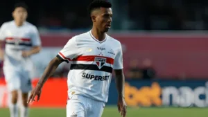 Flamengo tem nova reunião por Marcos Antônio no dia do jogo entre as equipes