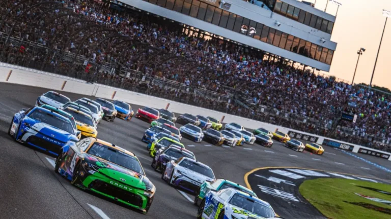 NASCAR volta a programação da ESPN e emissora aumenta sua grade de automobilismo com categoria dos EUA
