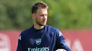 Botafogo anuncia contratação do goleiro Neto, ex-Bournemouth, e torcedores se empolgam: “Vai ser titular”