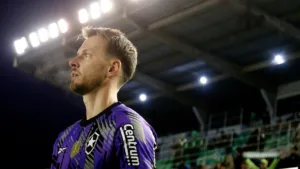 Neto assume vaga em Botafogo x Bragantino após venda de John e torcedores cravam: “Vai dar conta do recado”