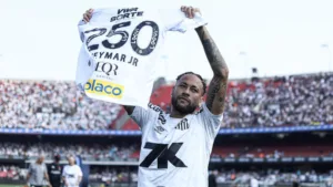 Milton Neves cita “abismo” financeiro com Pelé e prevê Neymar rebaixando o Santos no Brasileirão: “Não jogou nada”