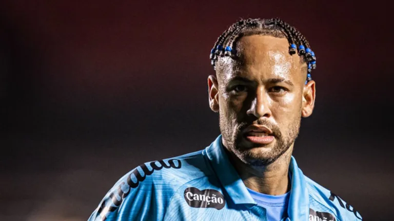 Neymar se manifesta após desabafo de Memphis Depay sobre gramado e torcida do Palmeiras reage: “Contra o Vasco era sintético?”