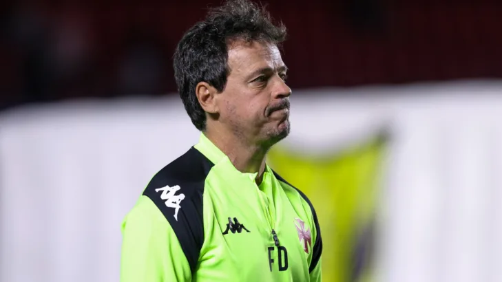 Diniz recebe ‘recado’ de torcedores antes de Sport x Vasco pelo Brasileirão: “Se não ganhar pode mandar embora”