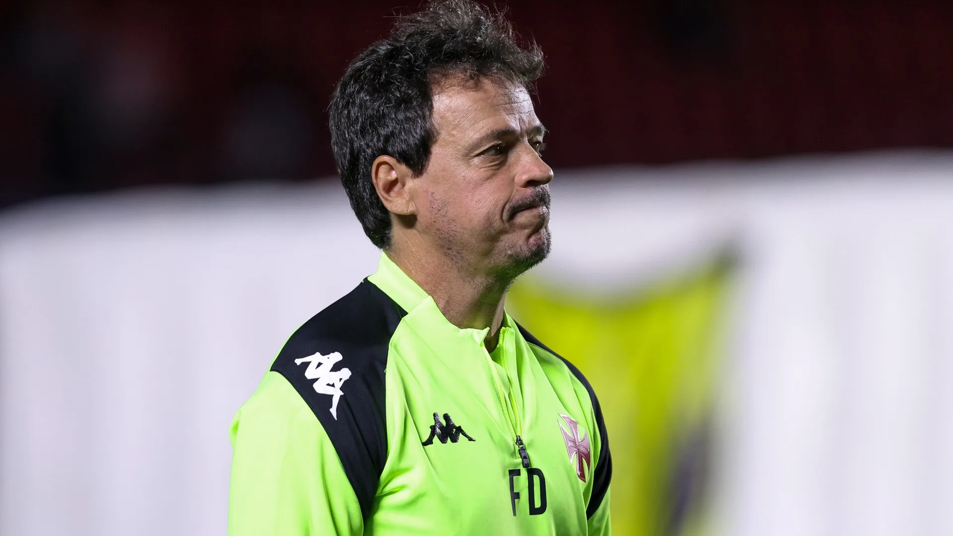 Diniz recebe ‘recado’ de torcedores antes de Sport x Vasco pelo Brasileirão: “Se não ganhar pode mandar embora”