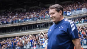 Cruzeiro falha na busca por atacante e Nicola lista nomes que a Raposa tentou: “Negócios que bateram na trave”