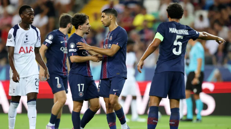 PSG sai perdendo, busca empate com Tottenham por 2 a 2 e conquista a Supercopa da UEFA nos pênaltis