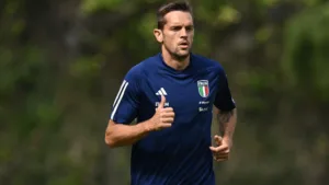 Perto de fechar com o São Paulo, Rafael Tolói pediu salário de R$ 1 milhão em conversas com o Santos e negócio não andou