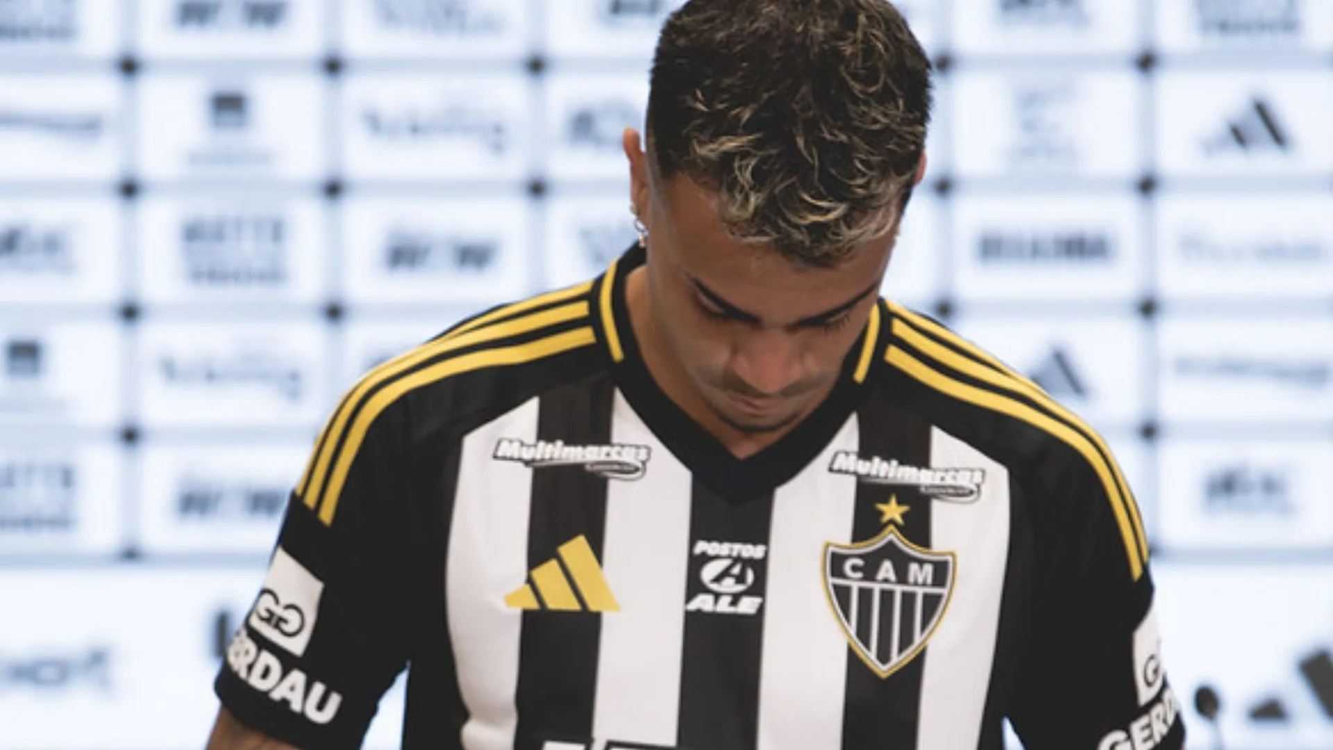 Paulo Bracks revela que Atlético-MG teve ‘concorrente’ por Reinier: “Era forte e derrubamos” 