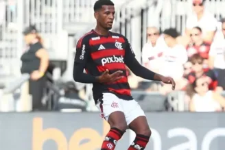 Cleiton, zagueiro do Flamengo