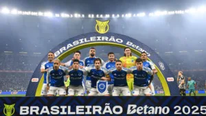 Rizek descarta Flamengo e aponta Cruzeiro como o time com melhor futebol no Brasileirão: “Desempenho é impressionante”