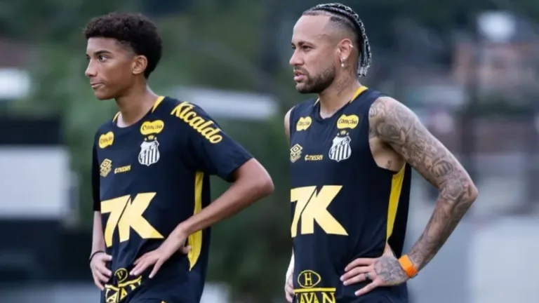Neymar compartilha golaço em treino do Santos e impressiona Robinho Junior: “Quero ser igual a você”