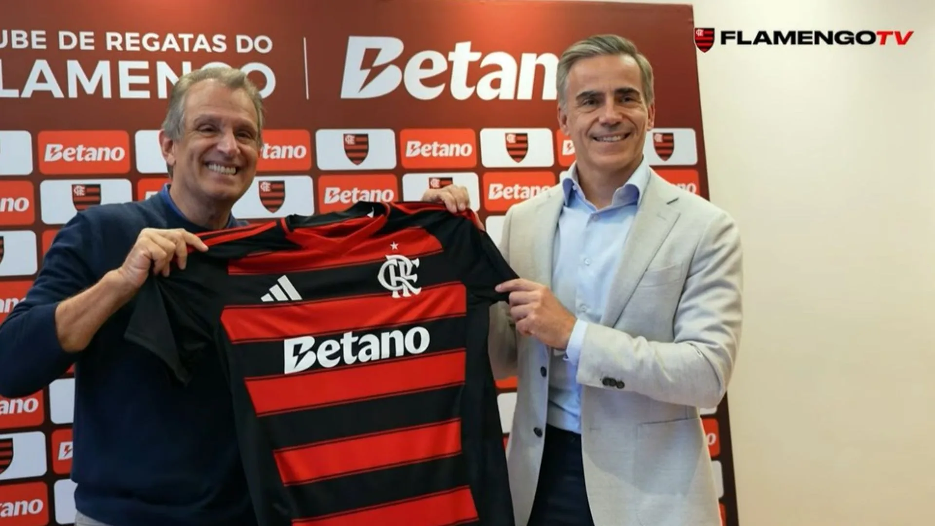 Torcedores do Flamengo se empolgam com declaração do presidente sobre reforços: “A janela não acabou ainda”