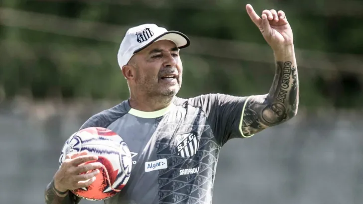 Ricardo Capriotti reprova procura do Santos por Jorge Sampaoli: “É o nome ideal para esse elenco?”