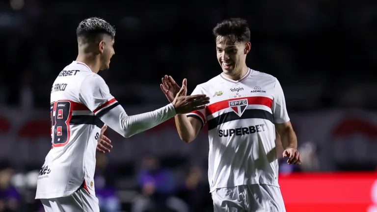 Onde assistir Atlético Nacional x São Paulo ao vivo pela Libertadores: prováveis escalações, desfalques e retrospecto