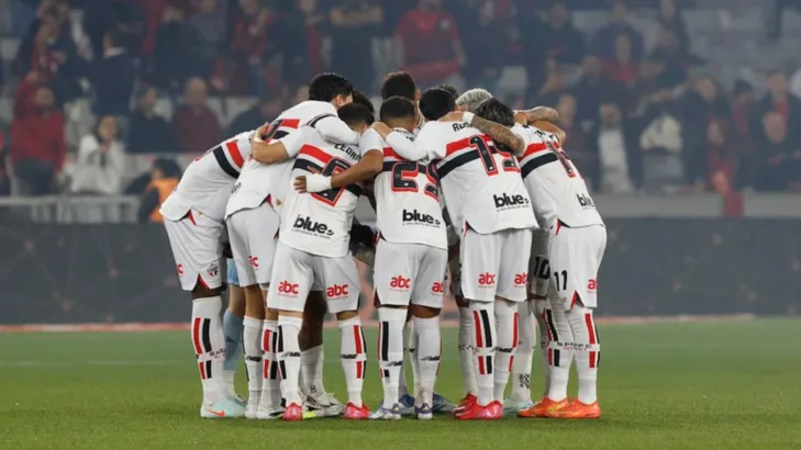 Nilson Cesar cobra São Paulo por triunfo contra o Vitória: “Tem que crescer e buscar vaga para Libertadores” Nilson Cesar cobra São Paulo por triunfo contra o Vitória: “Tem que crescer e buscar vaga para Libertadores”