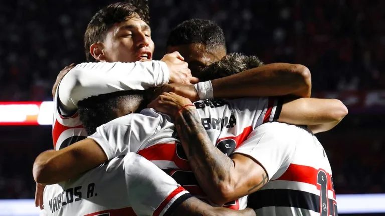 São Paulo é o melhor time do Brasileirão no pós-Mundial e Palmeiras possui maior aproveitamento; Vasco tem pior campanha