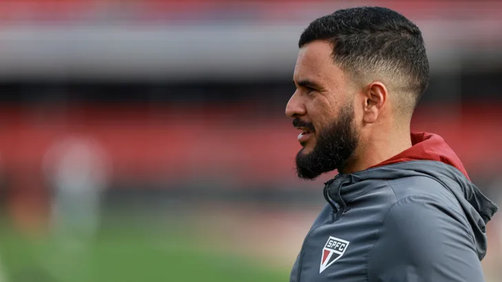 Thiago Viana, técnico do São Paulo, aponta: “Não está definido e não está perdido” Thiago Viana, técnico do São Paulo, aponta: “Não está definido e não está perdido”