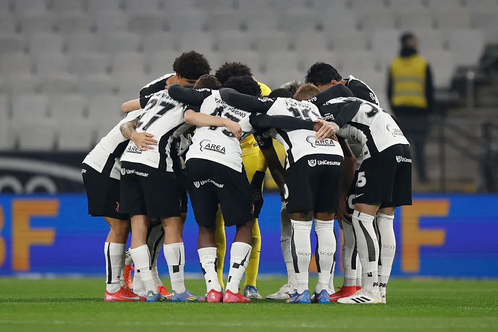Corinthians será clube que receberá mais dinheiro de TV com novo contrato da LFU, diz Lauro Jardim