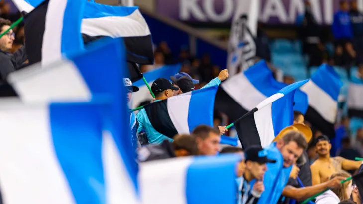 Torcedores do Grêmio fazem campanha após Marcelo Marques desistir de ser presidente: “Ele não está sozinho” Torcedores do Grêmio fazem campanha após Marcelo Marques desistir de ser presidente: “Ele não está sozinho”