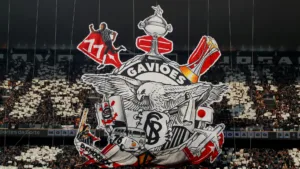 Facincani elogia torcida do Corinthians e aponta diferencial: “Não exige beleza, ela exige dedicação”