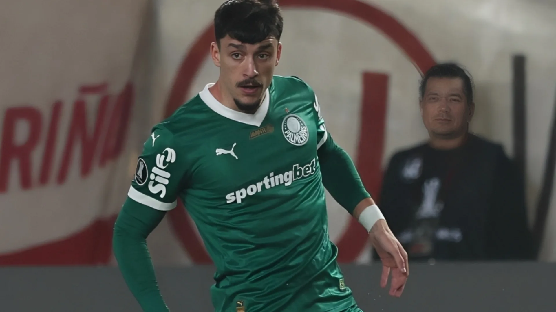 Tostão indica Piquerez, do Palmeiras, como melhor lateral-esquerdo do Brasil hoje: “Seria titular da seleção”