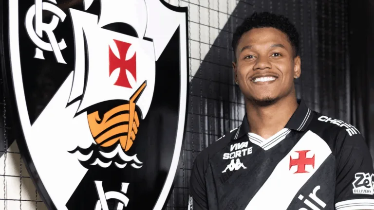 Vasco anuncia Matheus França, “apaga” histórico no Flamengo e torcedores ironizam: “Cria da Colina”