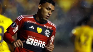 Santos tenta a contratação do meia Victor Hugo e torcedores do Flamengo reagem: “Negócio bom para todo mundo”