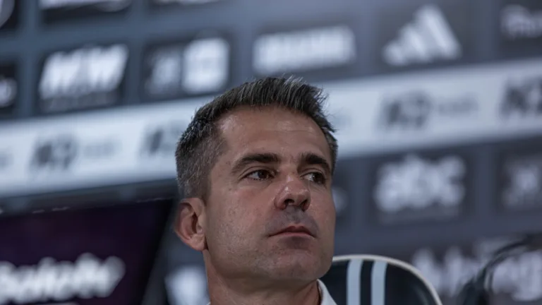 Diretor do Atlético-MG, Victor abre o jogo sobre reforços: “Não existe uma busca específica”