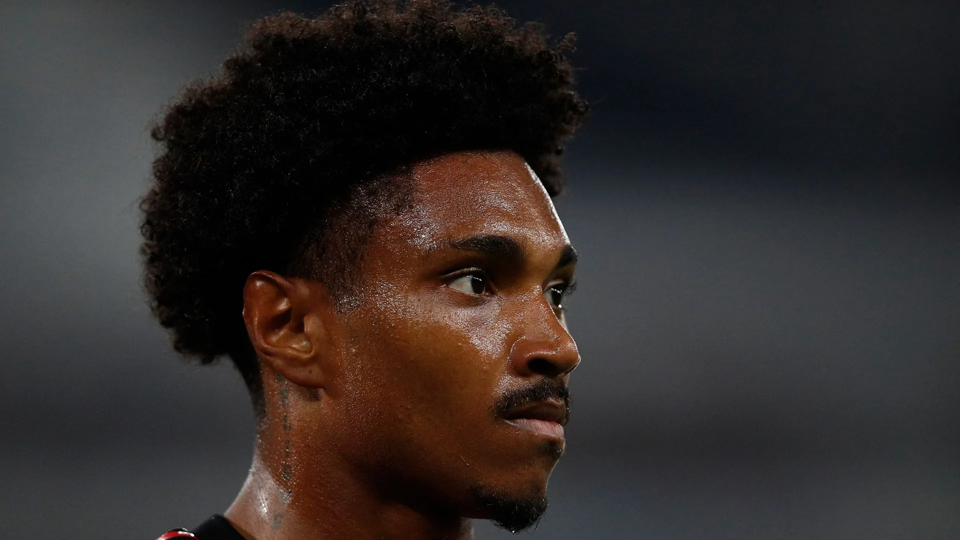 Torcida do Vasco comenta interesse no atacante Vitinho, que esteve na mira do Fluminense: “Sabia que ia acontecer”