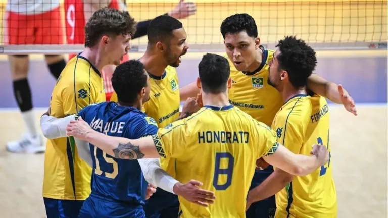 Após bronze na VNL, seleção masculina de vôlei volta a atuar pelo Campeonato Mundial