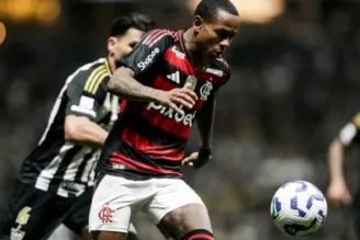 Wallace Yan, jogador