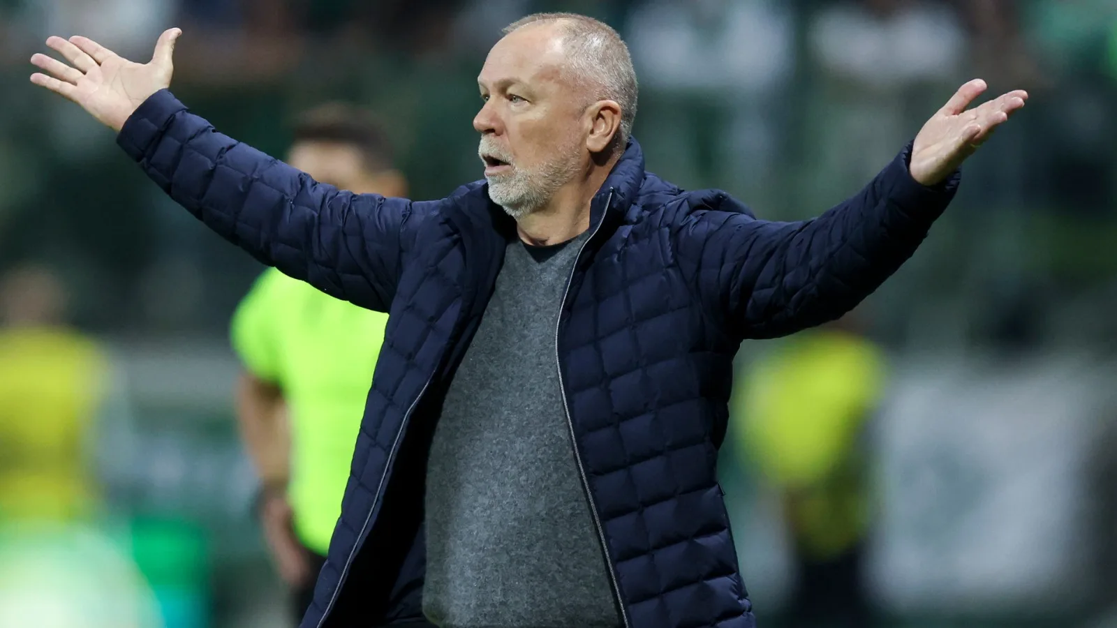 Grêmio anuncia calendário de agosto e torcida se preocupa: “O mês do desgosto”