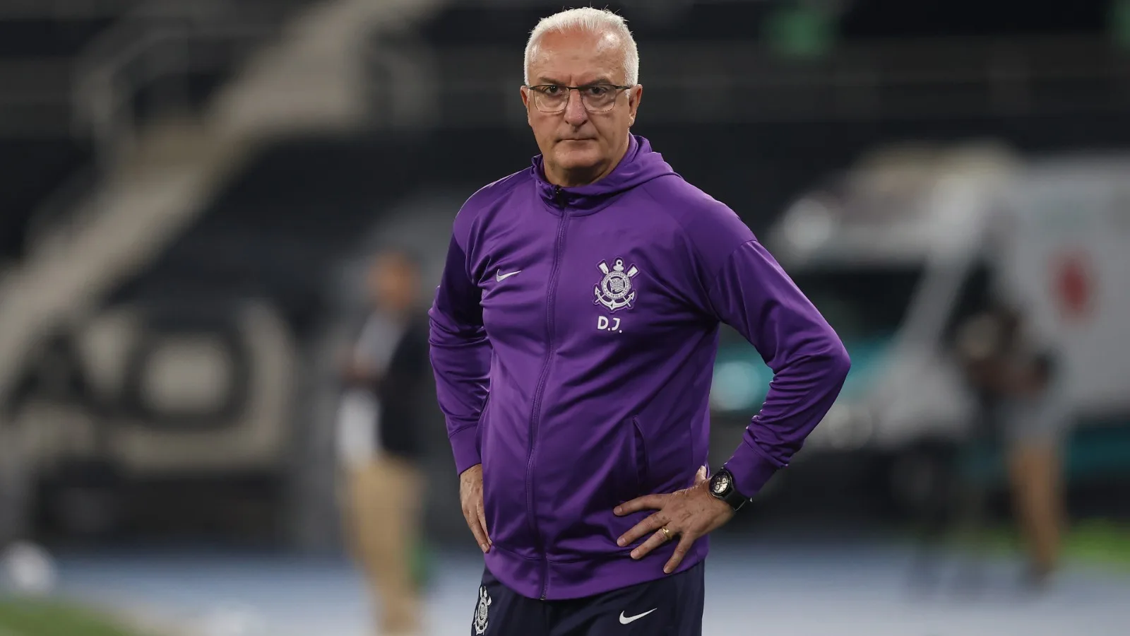 Dorival defende escalação alternativa e foca no duelo com o Palmeiras: “Precisamos estar preparados”