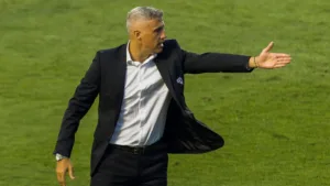 Crespo valoriza entrega do São Paulo e elogia postura contra o Internacional: “Temos que desfrutar isso”