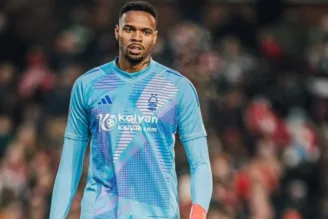 Carlos Miguel, do Nottingham Forest, é procurado pelo Palmeiras e torcida aprova contratação: "É um ótimo goleiro"
