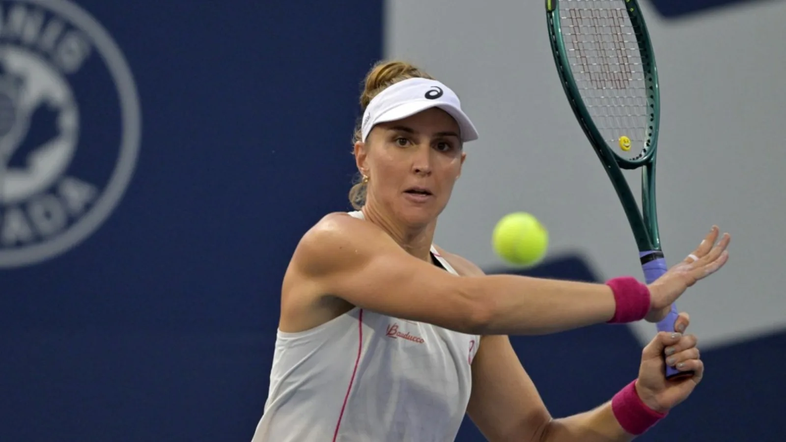 Bia Haddad se lesiona, luta até o fim, mas é eliminada por australiana no WTA de Cincinnati