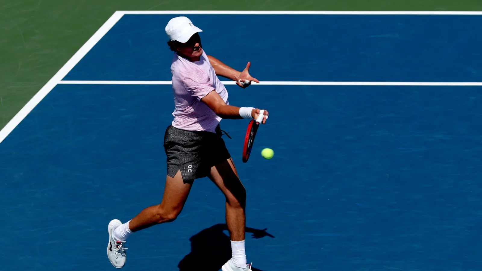 João Fonseca avança após abandono de Alejandro Fokina no Masters 1000 de Cincinnati