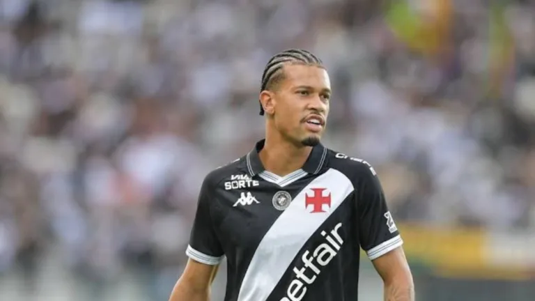 João Victor assina com CSKA por R$ 31 milhões após pedir para sair, revela André Hernan: “Não queria vender”