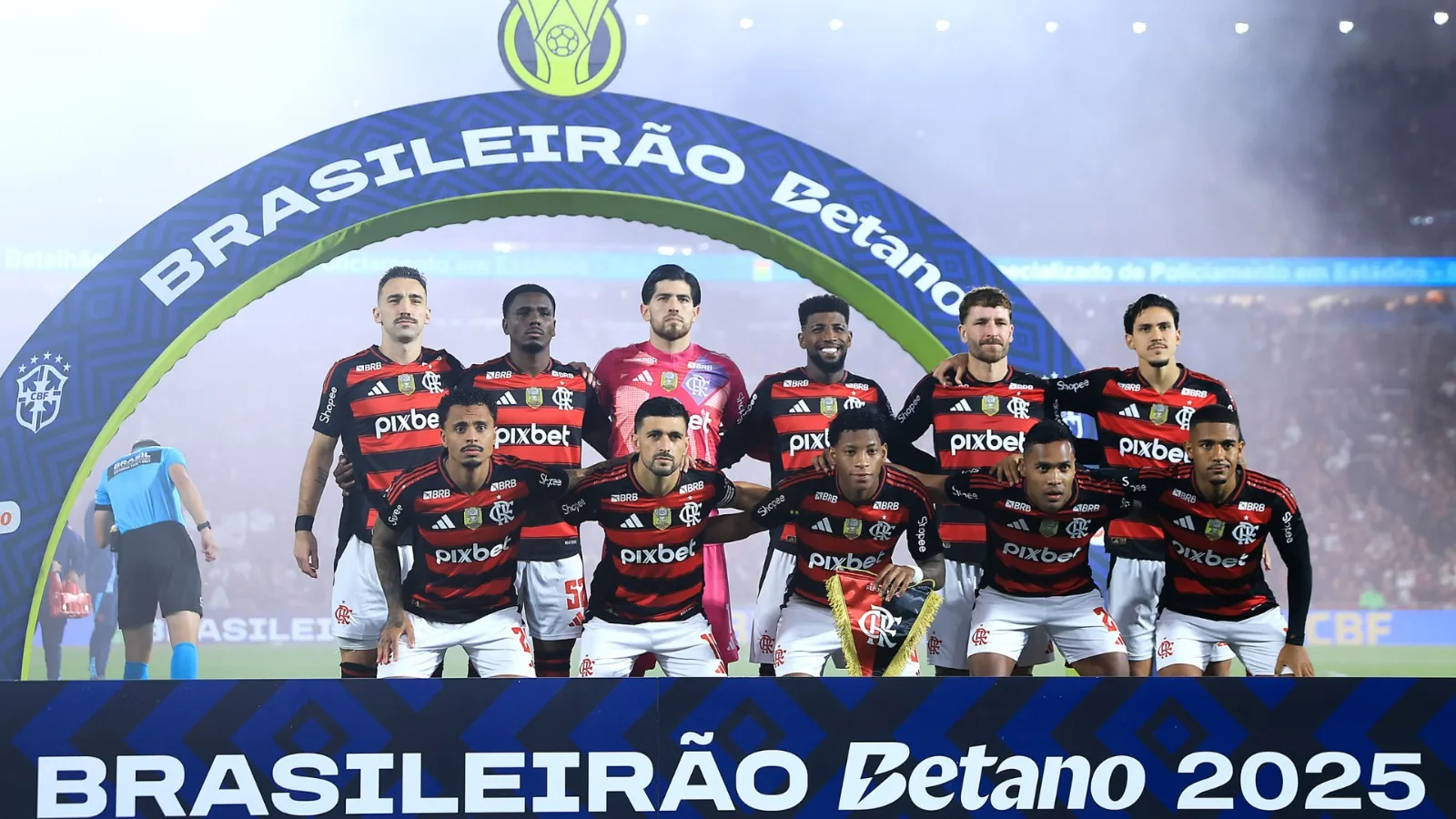 Jornalista diz que Flamengo vai receber cerca de R$ 300 milhões de novo patrocinador máster