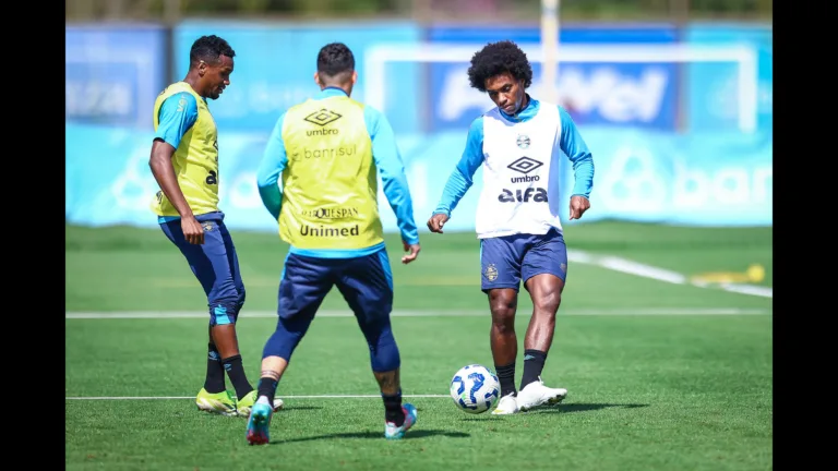 Willian valoriza iniciativa do executivo Luis Vagner Vivian para o acerto com o Grêmio: “Primeira mensagem foi em 2023”