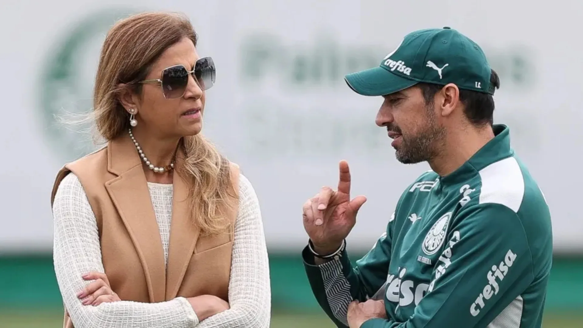 Abel Ferreira se diz ‘sortudo’ por ter Leila Pereira como presidente do Palmeiras: “Nunca tive um líder assim”