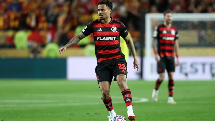Allan, meia do Flamengo