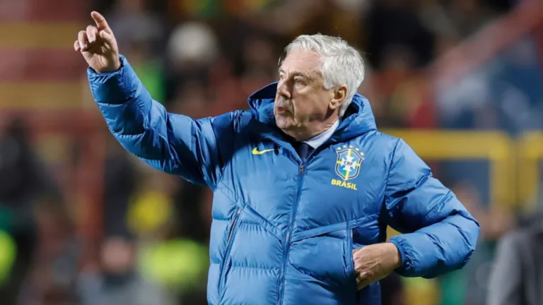 Ancelotti deixa aviso para Samuel Lino, Luiz Henrique e outros sete titulares em Bolívia x Brasil: “Vão ter outras oportunidades”