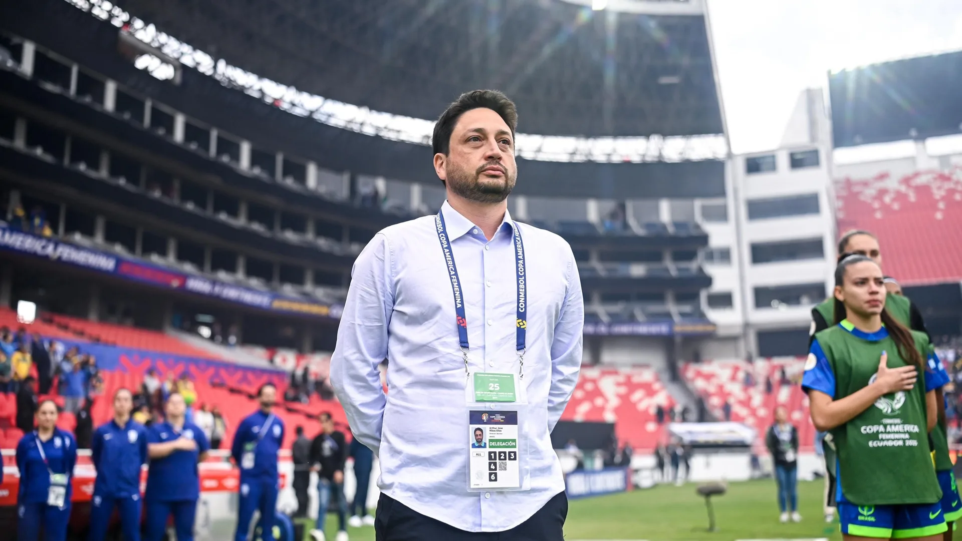 Arthur Elias, técnico da Seleção Brasileira Feminina, exalta Marta: “Sempre fez a história acontecer”
