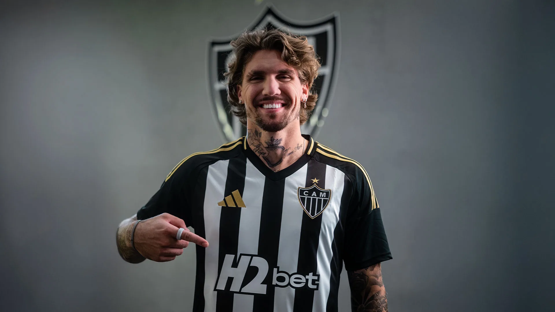 Atlético-MG e H2bet lançam campanha para aumentar venda de camisas: “A Massa apoia quem apoia o Galo”