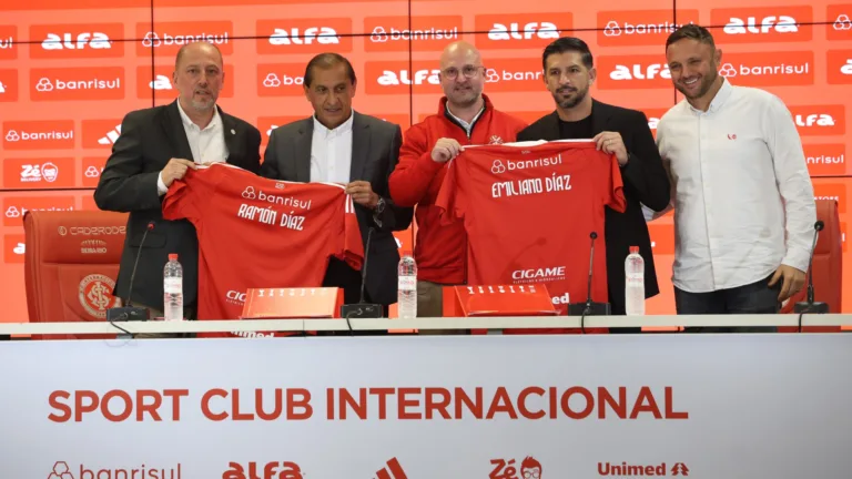 Baldasso defende parceria de Ramón Díaz e Emiliano no Internacional: “Um técnico nunca decide sozinho”